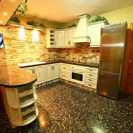 Villa Serymar *